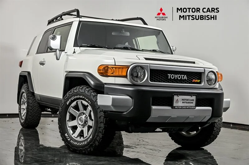 2014 Toyota FJ Cruiser Base