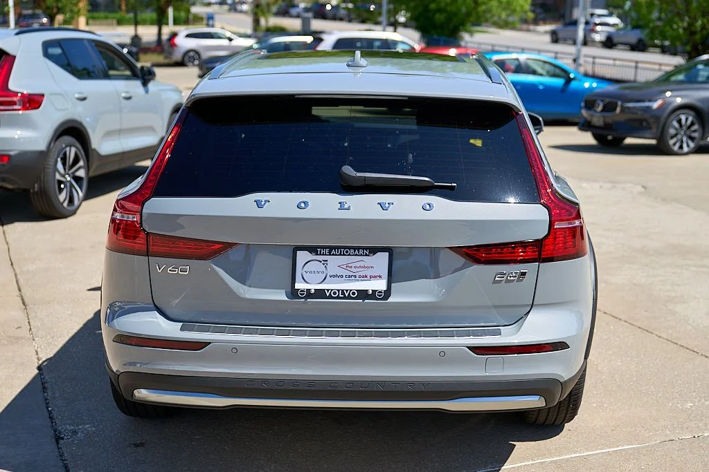 New 2026 Vapour Grey Volvo Plus image 8