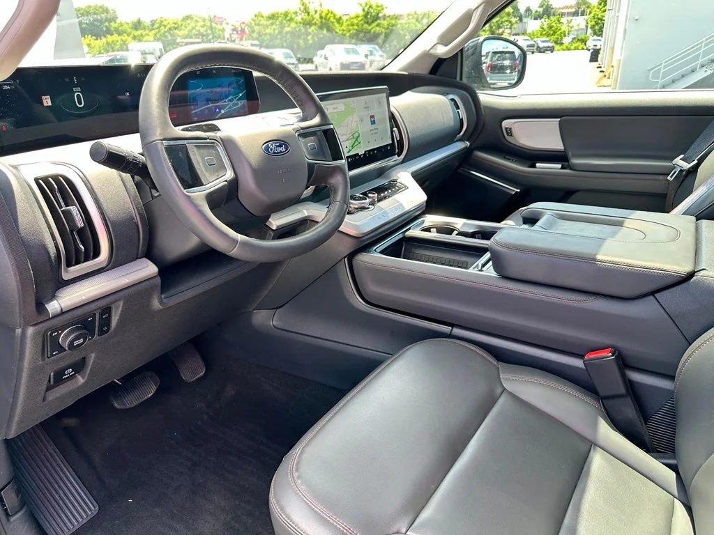 Certified Used 2025 Green Ford Active image 15