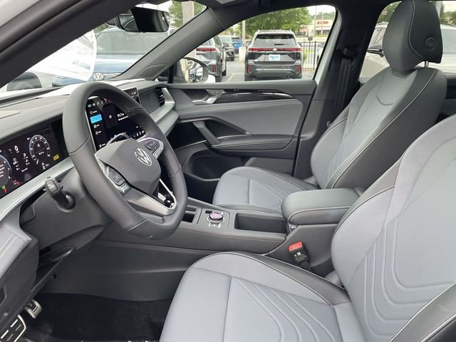 New 2026 White Volkswagen 2.0T SE R-Line Black image 21