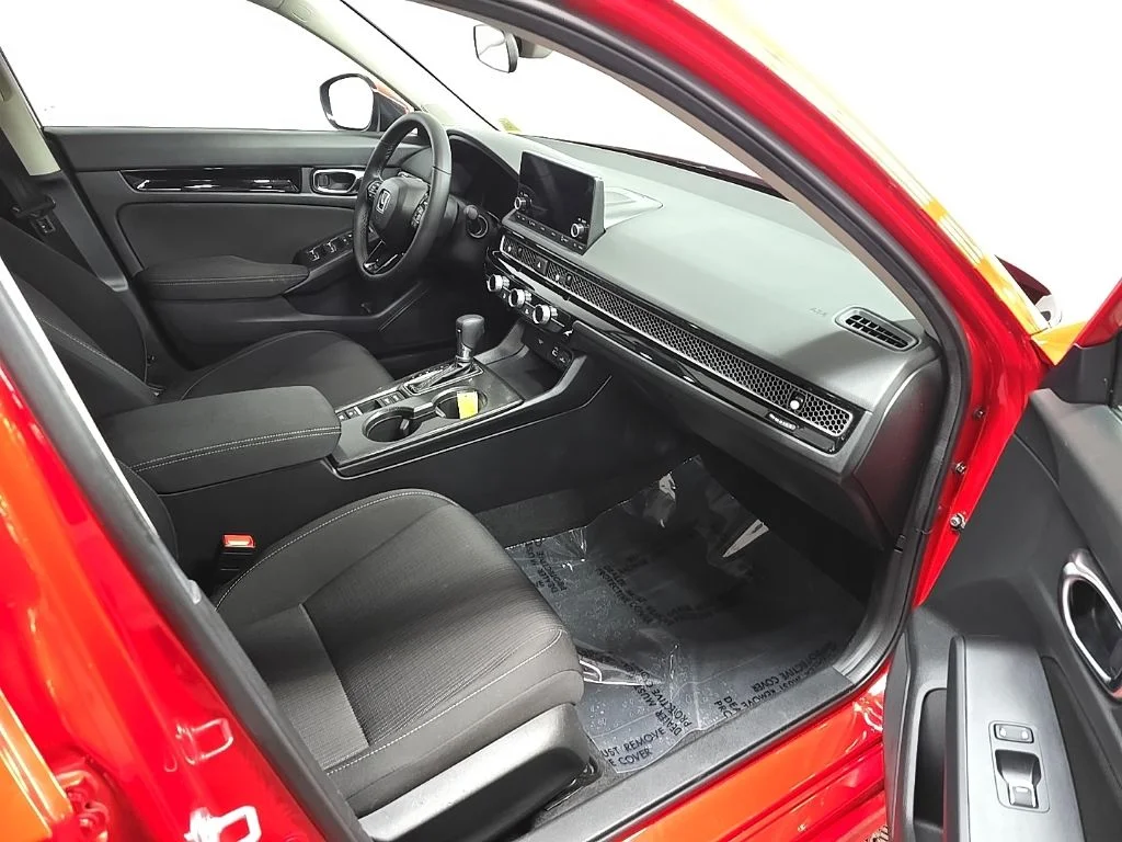 Used 2024  Honda EX image 17