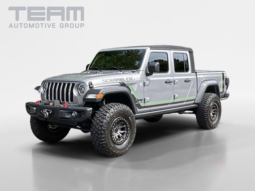 Used 2020 Silver Jeep Sport image 3