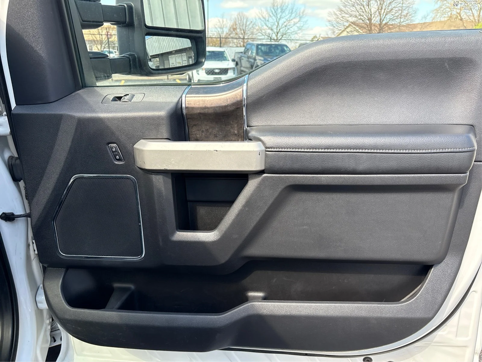 Used 2022 White Ford LARIAT image 15
