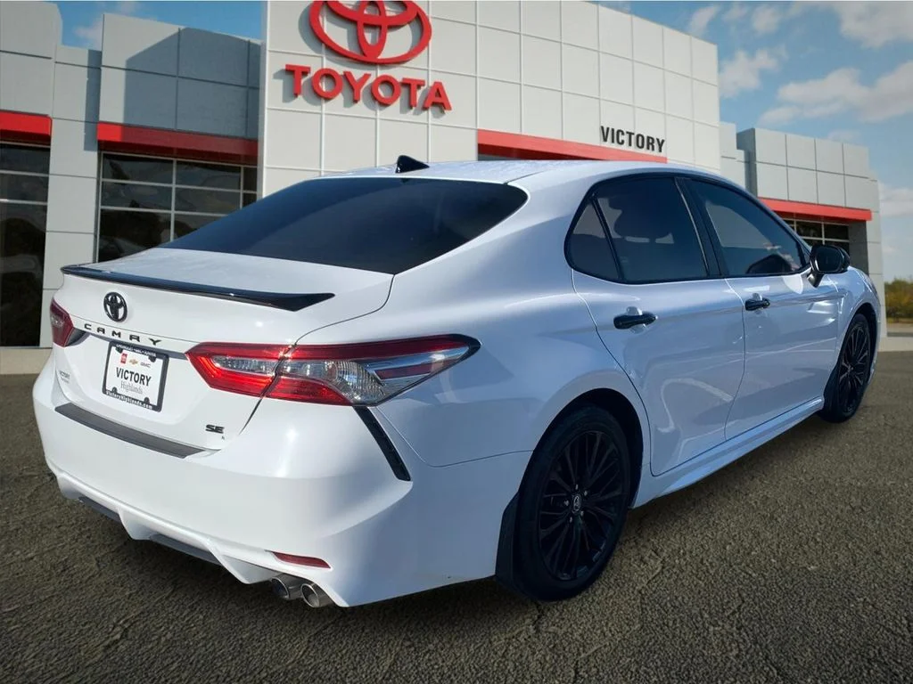 Used 2020 White Toyota SE Nightshade image 3