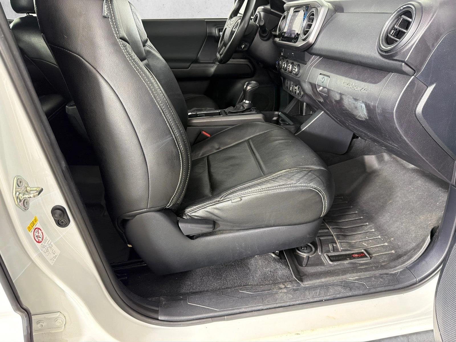 Used 2019 Super White Toyota TRD Off Road image 13