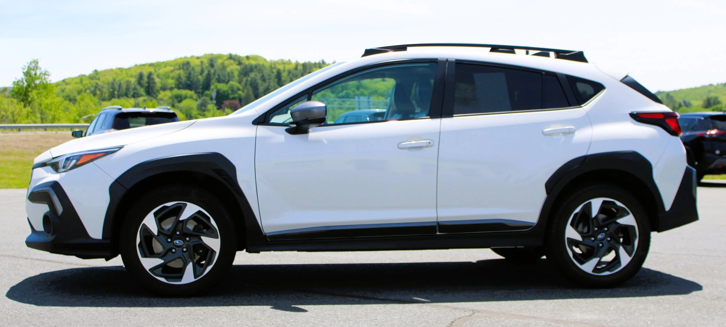 Used 2024 Crystal White Pearl Subaru Limited image 17