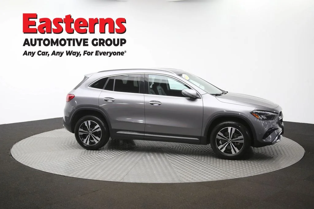 Used 2025 Gray Mercedes-Benz GLA 250 image 43