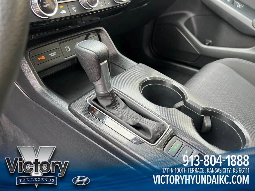 Used 2025  Honda LX image 24