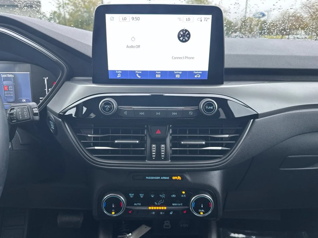 Used 2024 Black Metallic Ford Active image 14