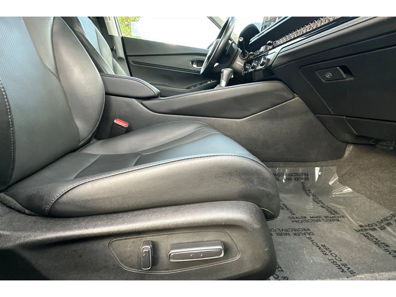 Used 2025 Crystal Black Pearl Honda Touring image 20