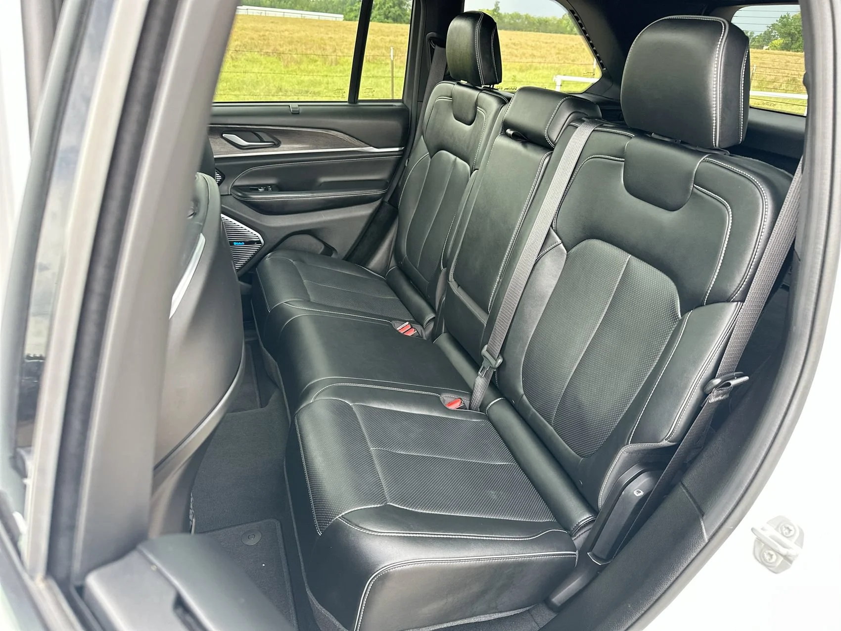 Used 2022 Bright White Clearcoat Jeep Overland image 23
