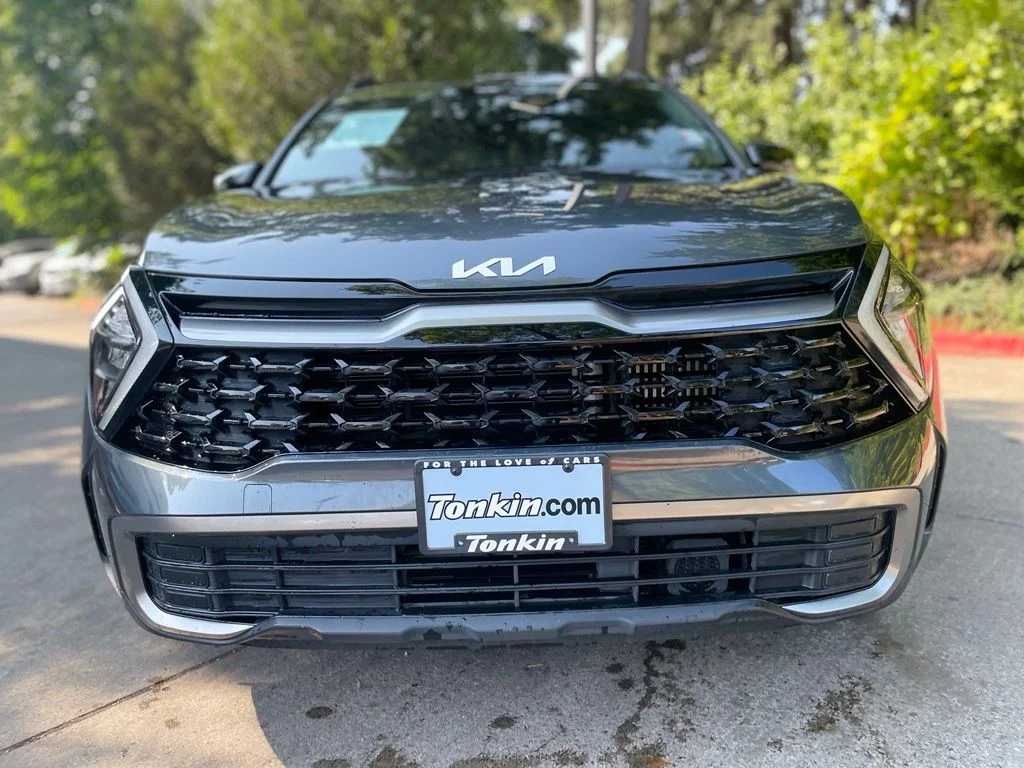 Used 2023 Gravity Gray Kia X-Line image 8