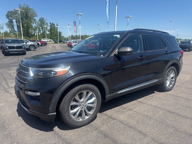2021 Ford Explorer XLT 4WD's photo