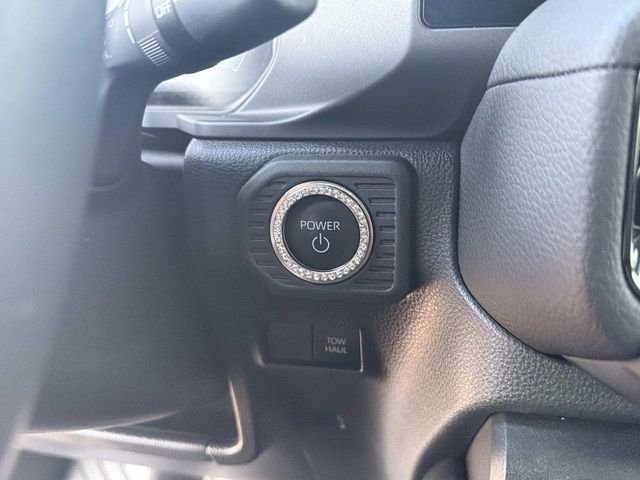 Used 2025  Toyota Base image 29