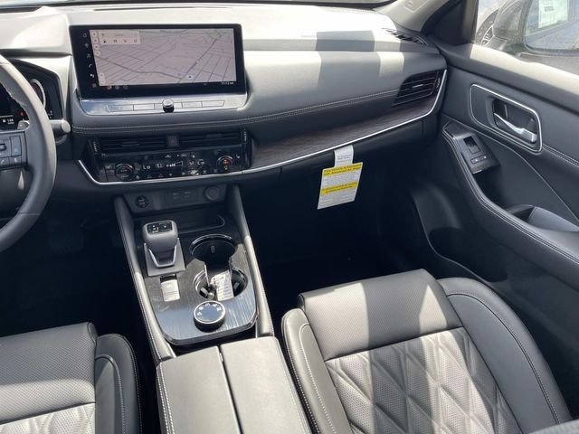 New 2026 Gun Metallic Nissan Platinum image 15