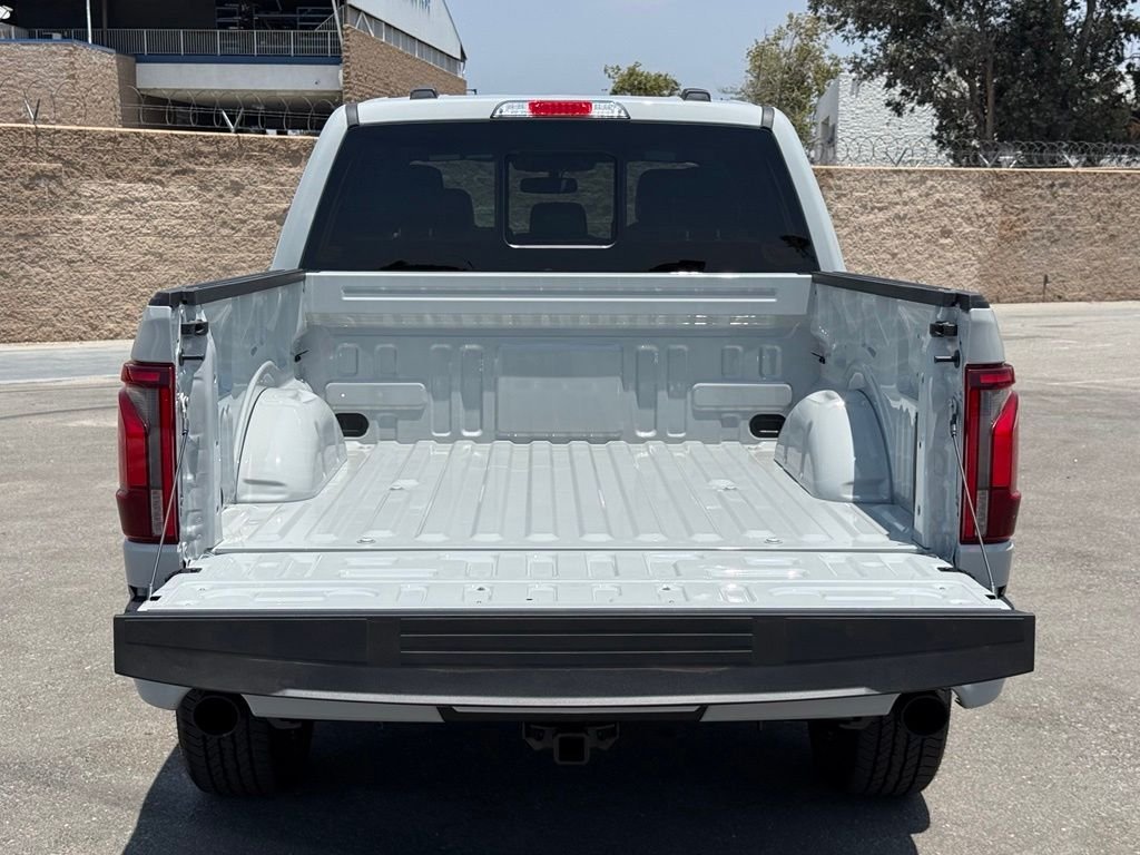 New 2026 Avalanche Ford Lariat® image 18