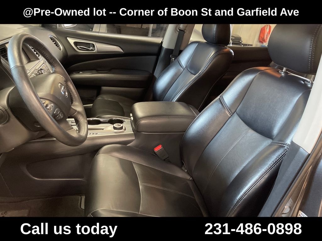 Used 2020 Gray Nissan SL image 14