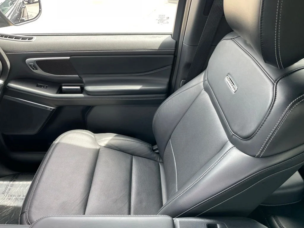 2025 Ford Expedition Platinum - Photo 27