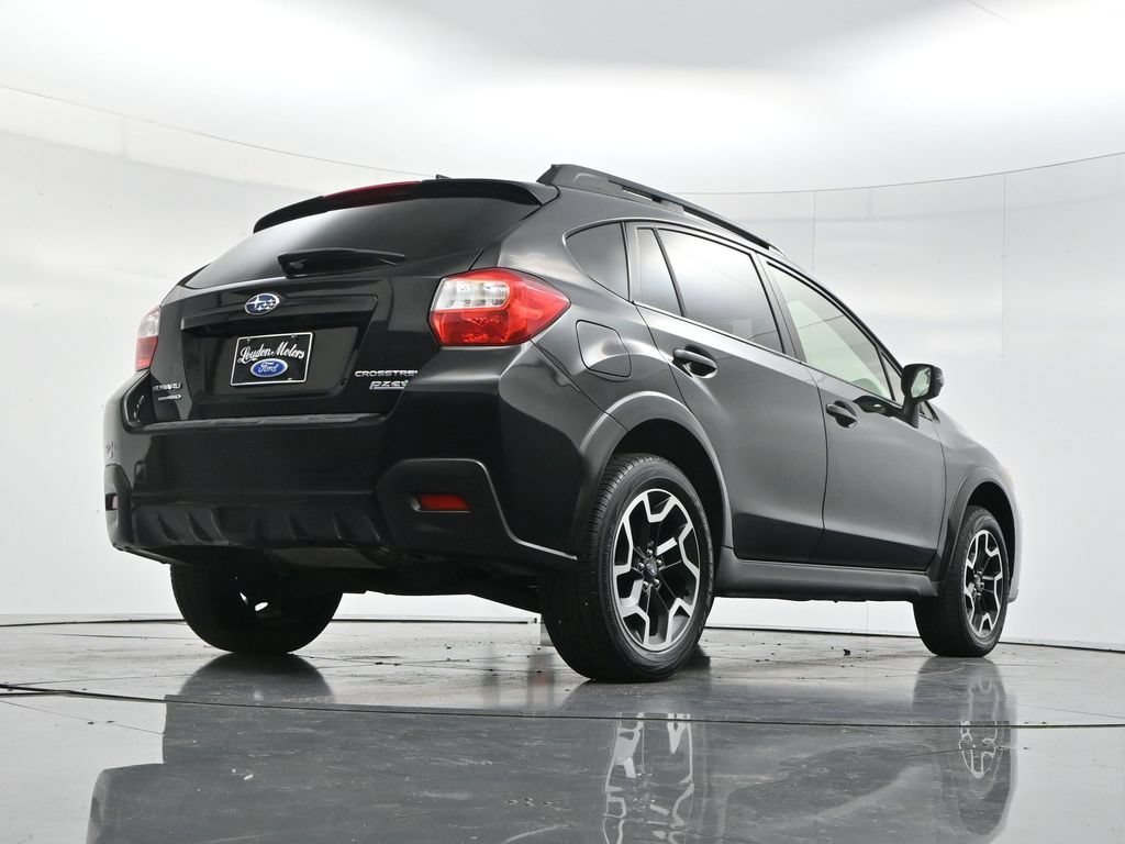 Used 2017 Crystal Black Silica Subaru 2.0i Limited image 49
