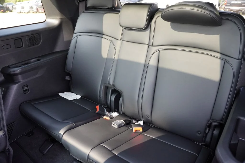 New 2027 Ebony Black Kia X-PRO SX image 12