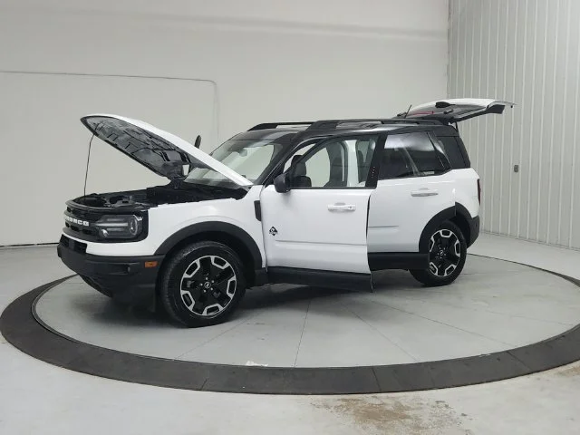 Used 2021 White Ford Outer Banks image 12