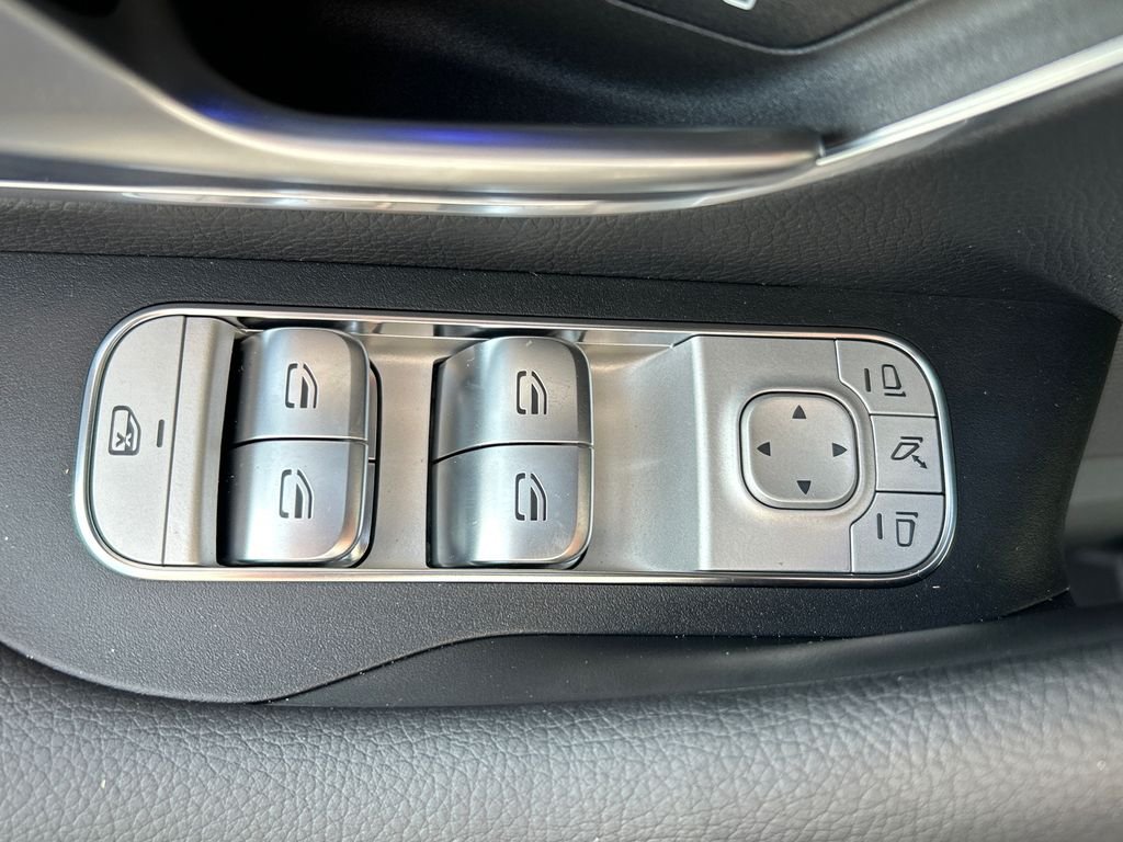 New 2026 Polar White Mercedes-Benz GLS 450 image 12