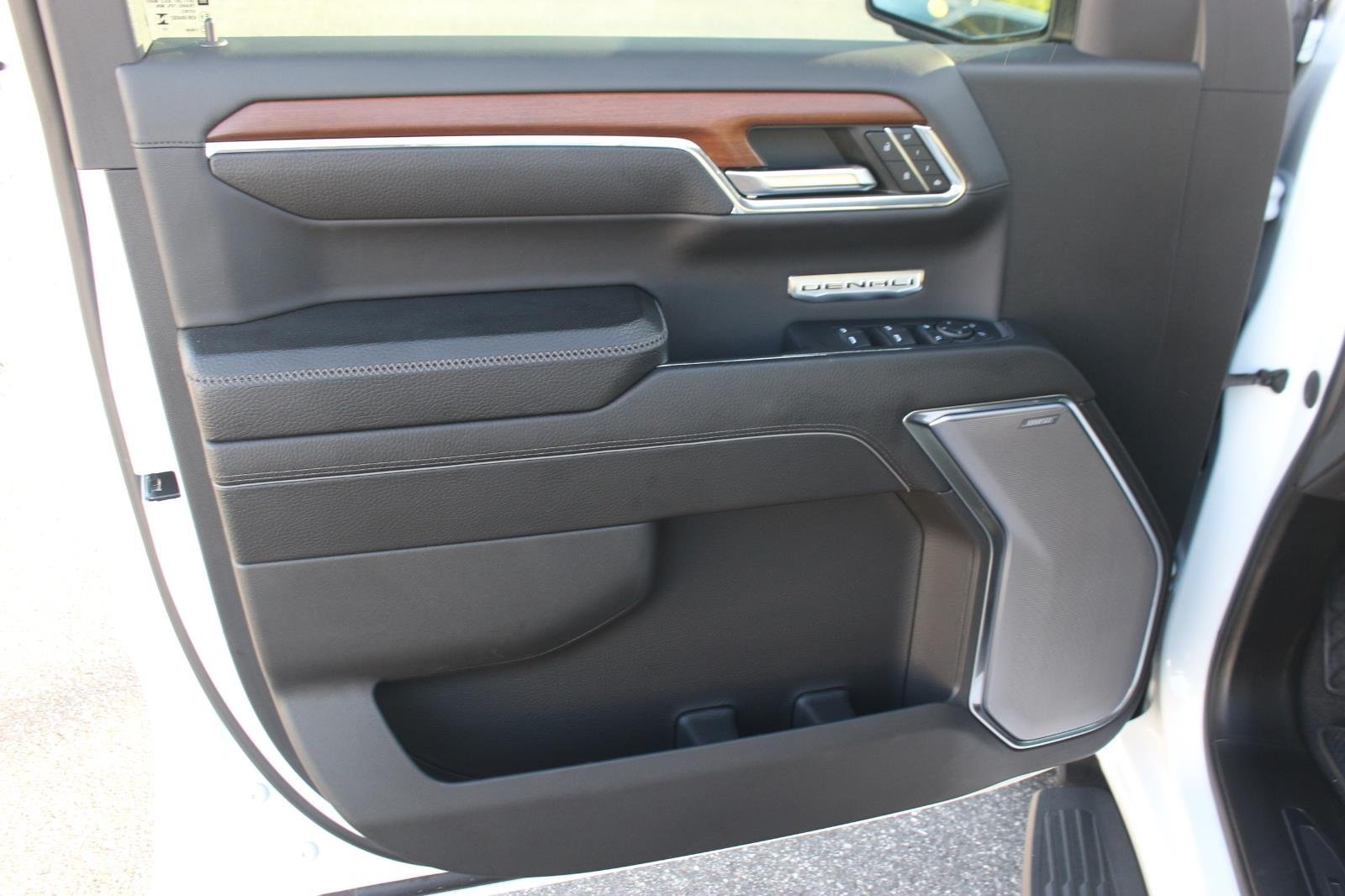 Used 2023 Summit White GMC Denali image 12
