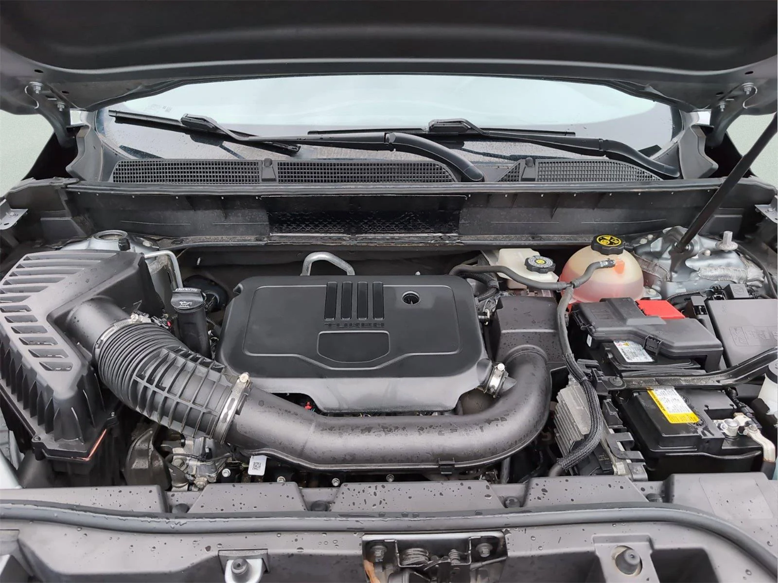 Used 2023 Sterling Metallic GMC SLE image 11
