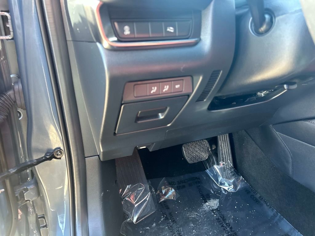 Used 2022 Gray Mazda 2.5 S Carbon Edition image 18