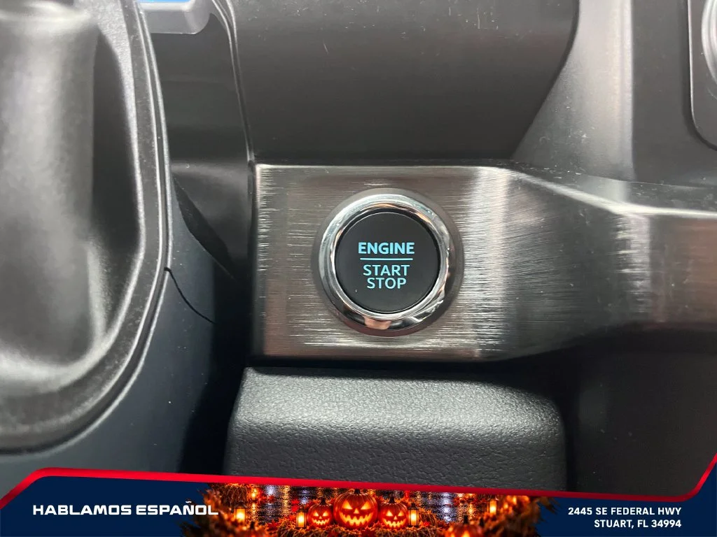Used 2024 Red Ford LARIAT image 29