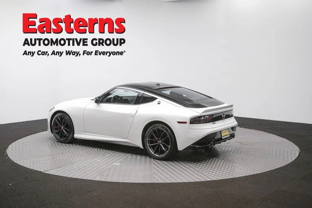 Used 2025 White Nissan Performance image 60