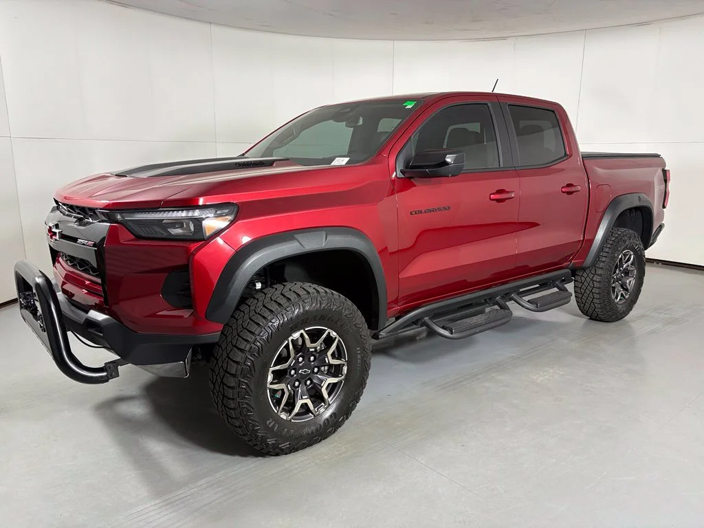 Used 2025 Red Chevrolet ZR2 image 4