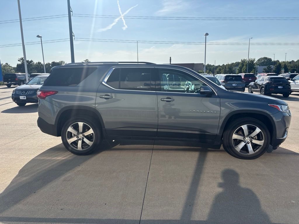 Used 2018 Satin Steel Metallic Chevrolet 3LT image 4