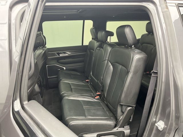 Used 2023 Baltic Gray Metallic Clearcoat Jeep  image 13