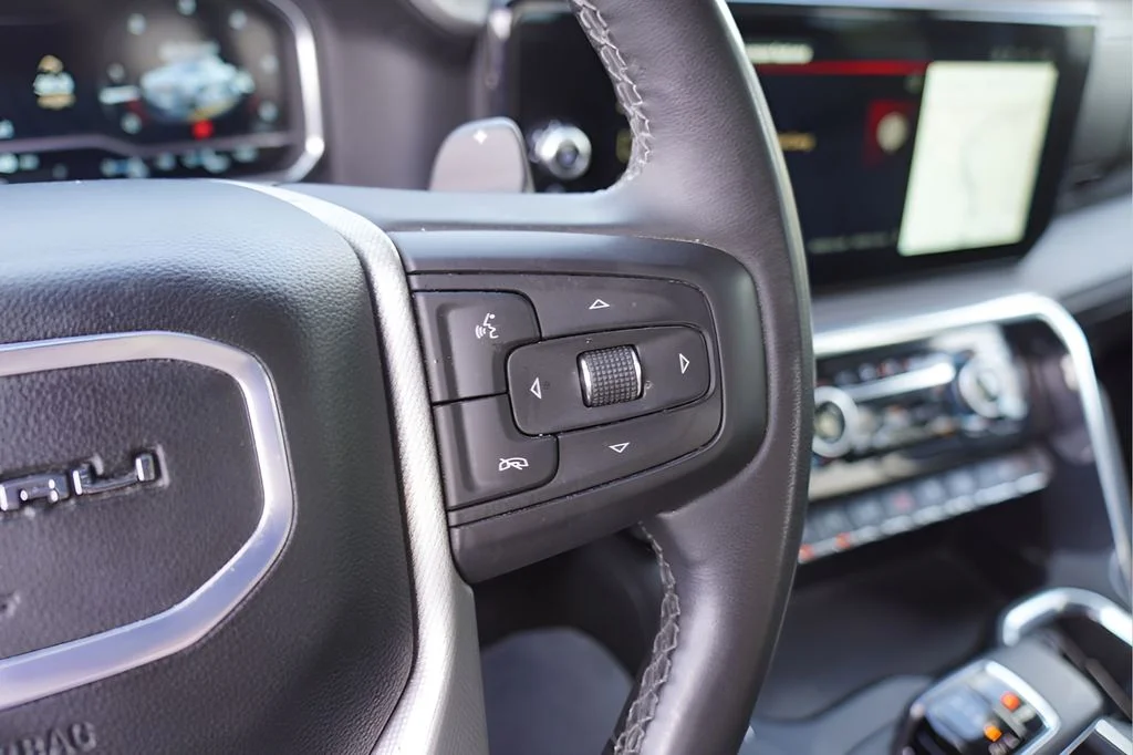 Used 2024 Onyx Black GMC Denali image 26