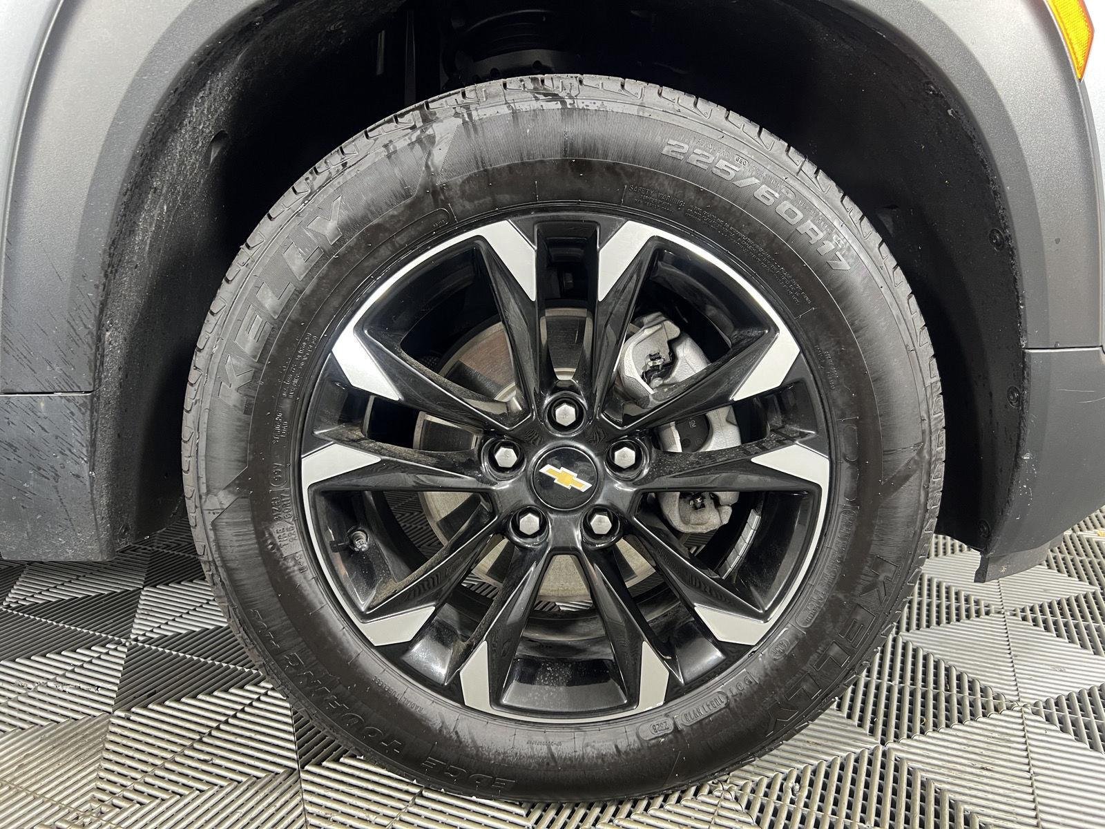 Used 2023 Sterling Gray Metallic Chevrolet LT image 34