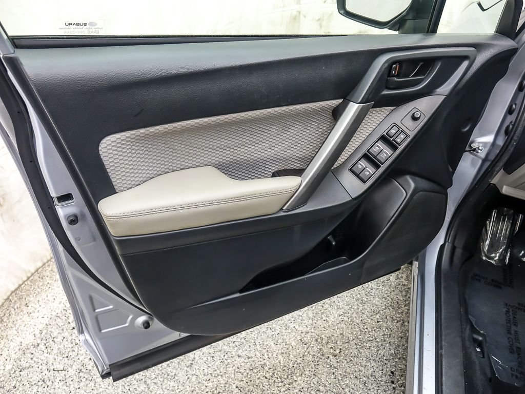 Certified Used 2017 Ice Silver Metallic Subaru 2.5i Premium image 21