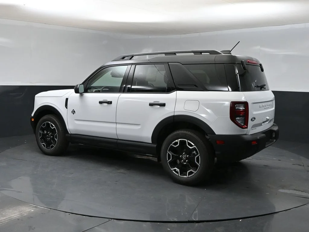 New 2026 Oxford White Ford Outer Banks® image 4