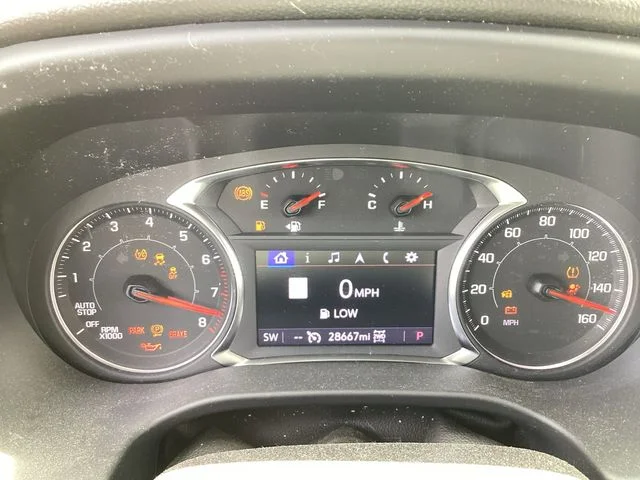 Used 2023 Summit White GMC SLE image 11