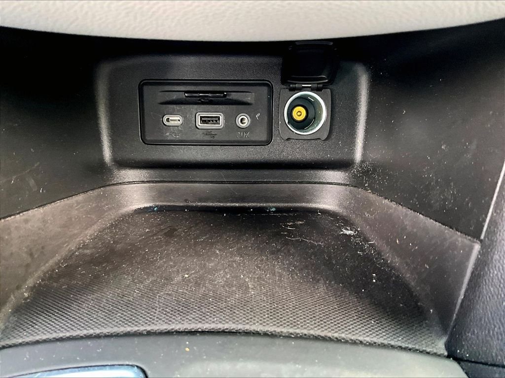Used 2022 Seaglass Blue Metallic Chevrolet LT image 27