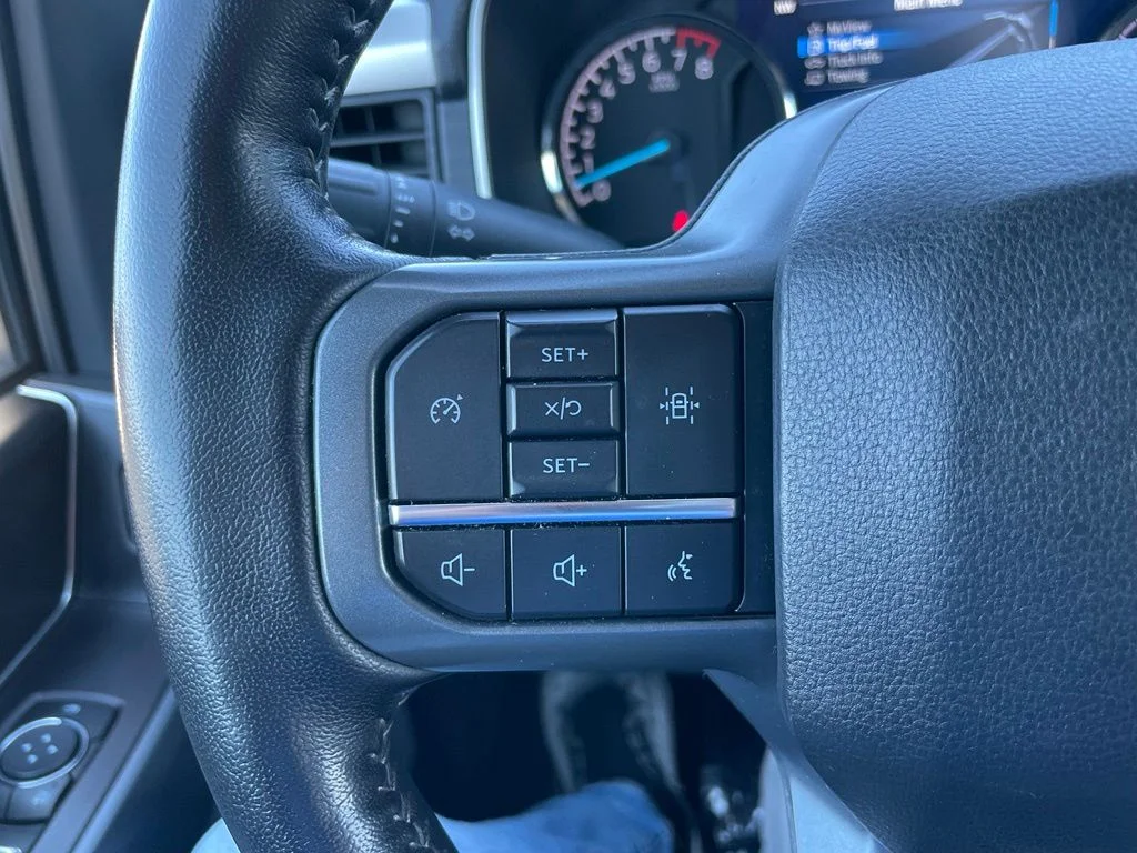 Used 2022 Black Metallic Ford XLT image 22