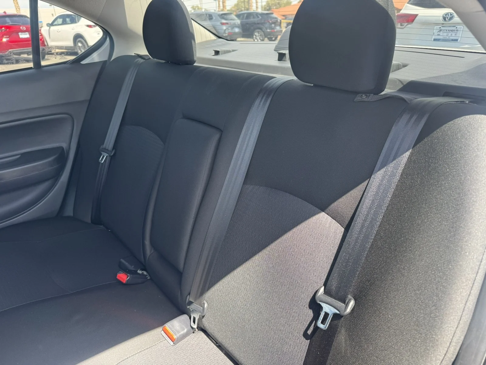 Used 2024 White Mitsubishi ES image 18