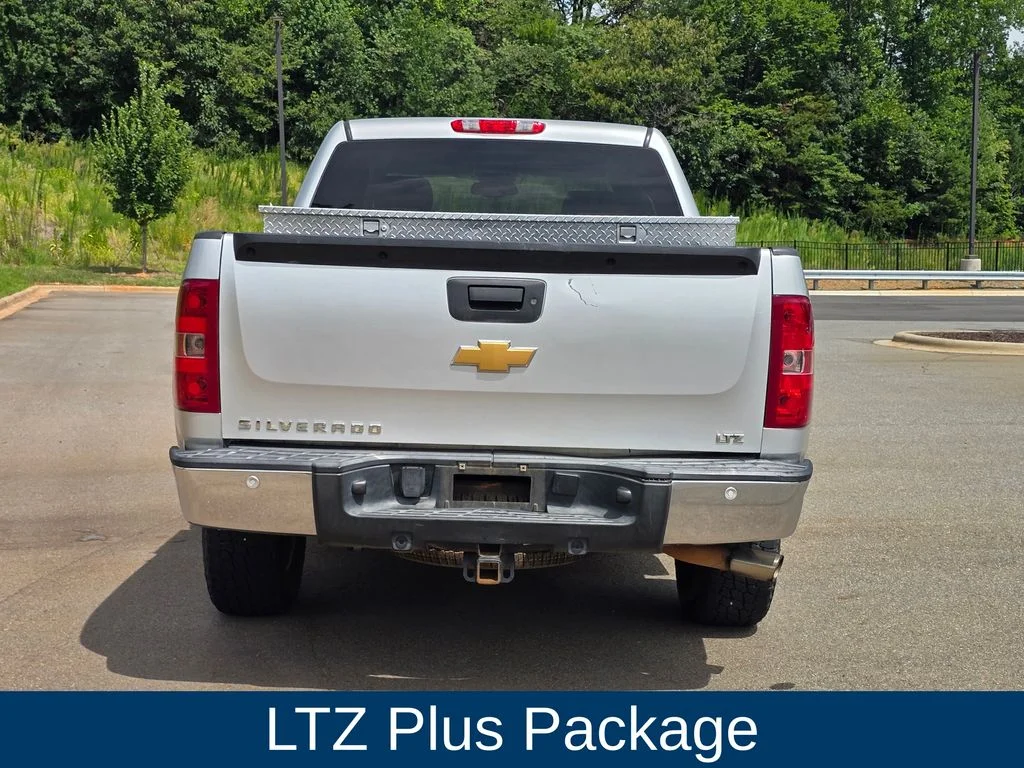 Used 2013 Silver Chevrolet LTZ image 5