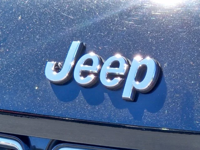 Used 2021 Black Jeep Limited image 38