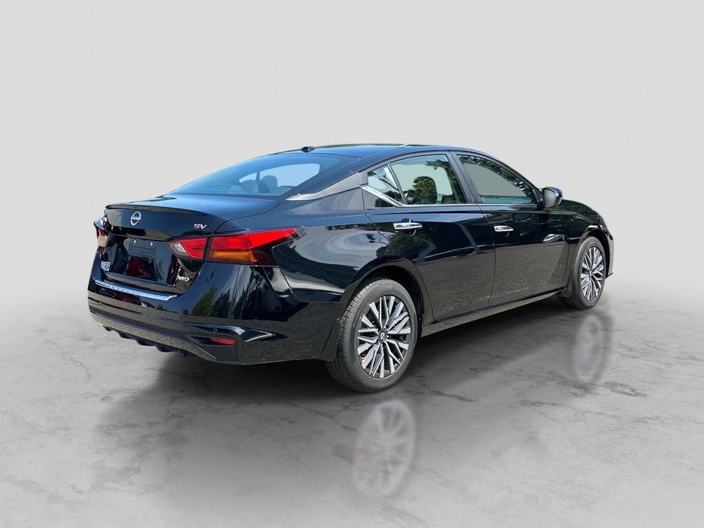 Used 2023 Black Nissan 2.5 SV image 7