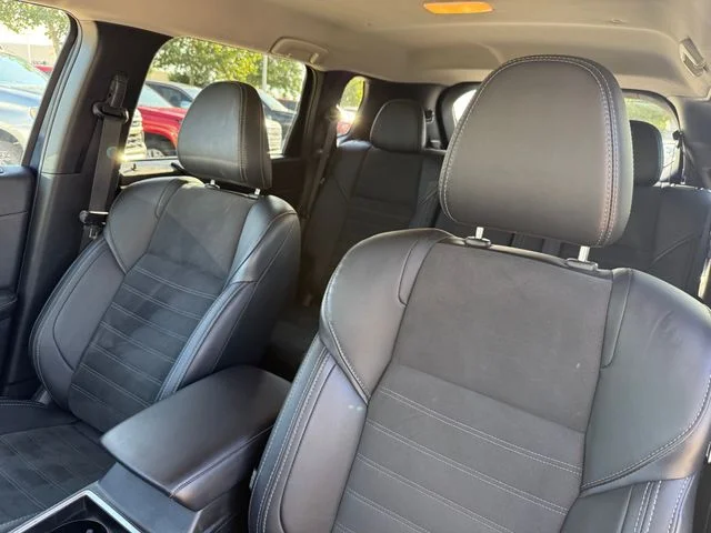 Used 2024 Blue Mitsubishi SE image 9