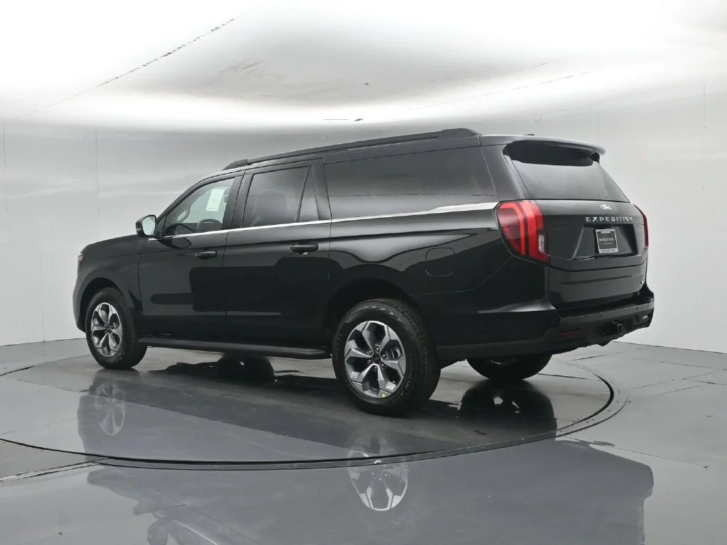 New 2027 Agate Black Metallic Ford Active image 6