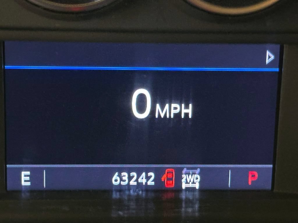 Used 2019 BLACK Chevrolet RST image 6
