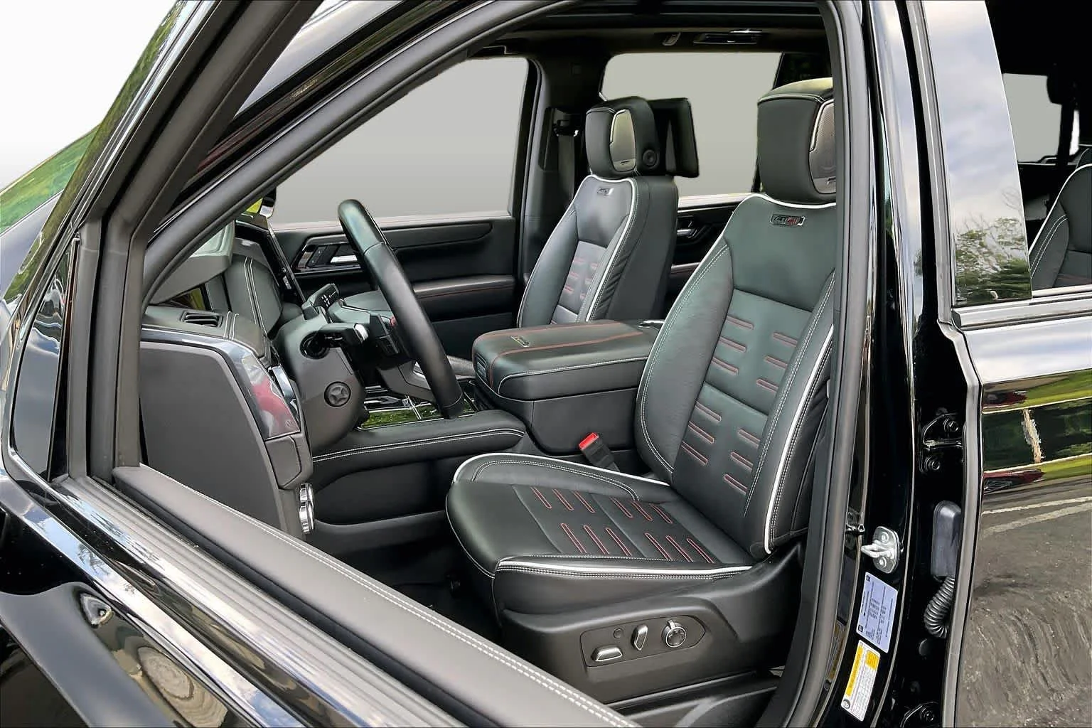 Pre-Owned 2025 GMC Yukon AT4 Ultimate
