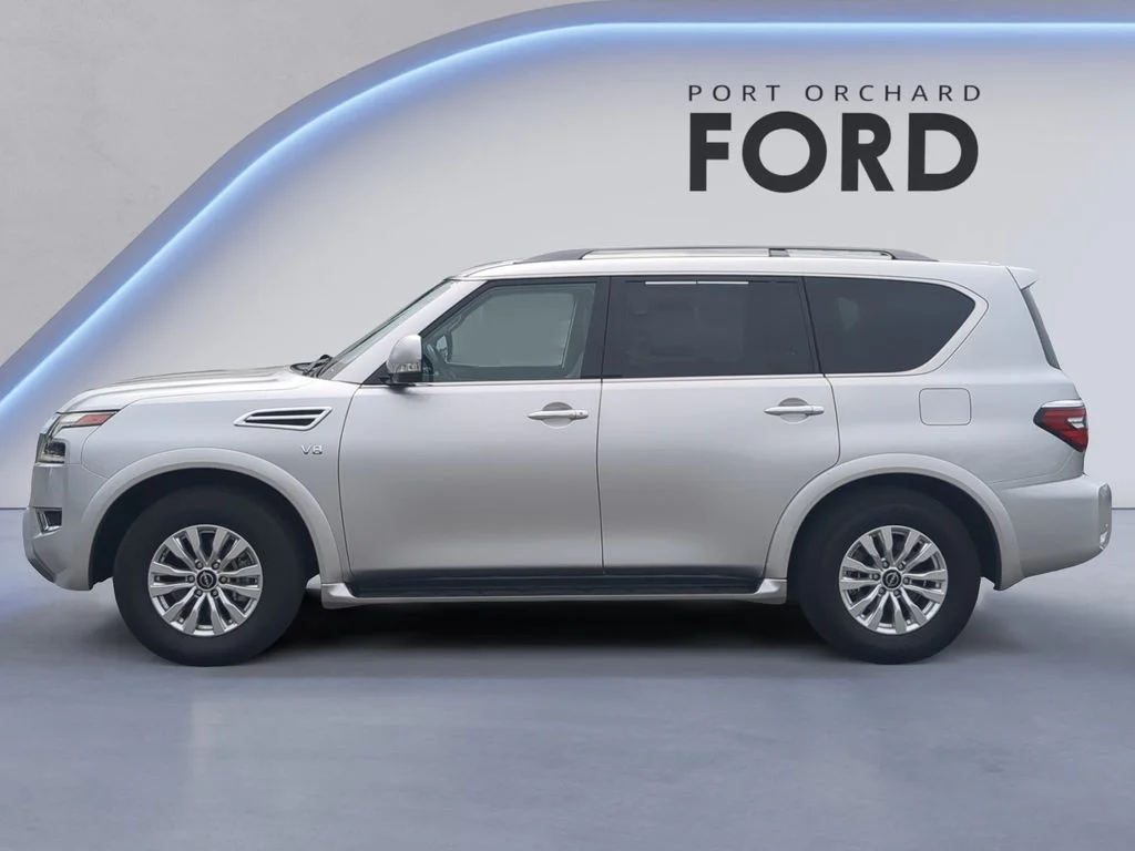 Used 2022 Silver Nissan SV image 3